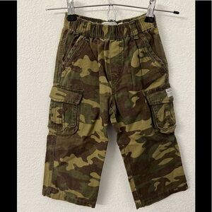 The Childrens Place camouflage cargo pants size 24 month